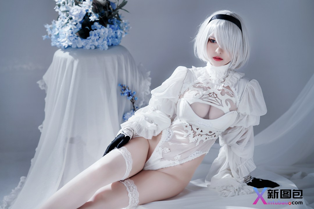 半半子cosplay - Automataヨルハ二号B型 白いドレス